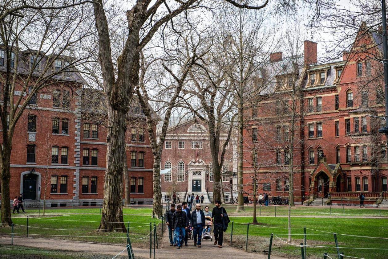 皇冠信用网足球代理_美国政府暂停哈佛大学招收国际学生资格