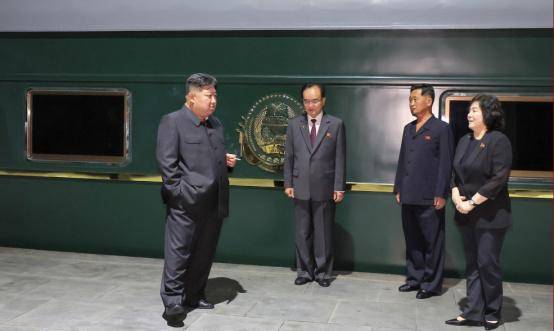 乐天巨人vs斗山熊_金正恩抵达北京：“很高兴时隔６年再次访华”