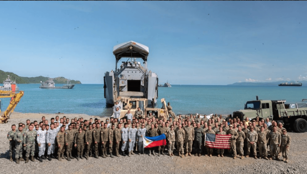 皇冠信用网代理注册_山东舰闯入美菲军演核心火力网皇冠信用网代理注册，菲律宾瞬间慌乱，美国“击沉”计划面临崩溃！