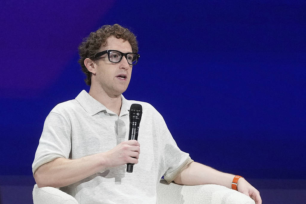 皇冠信用网结算日_白宫六代战机机密会议上扎克伯格突然闯入皇冠信用网结算日?美媒痛批白宫西翼已成“社交场”