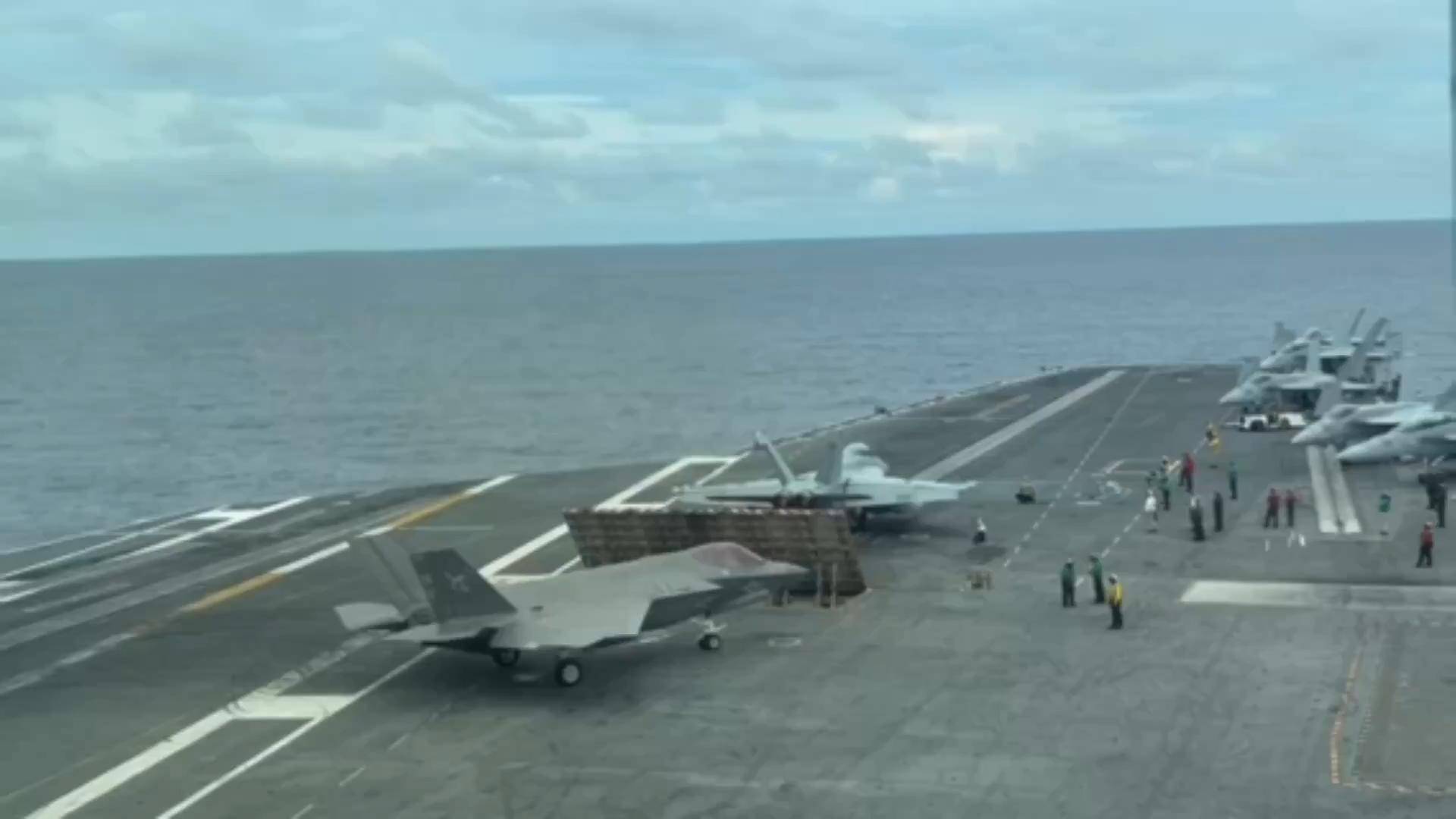 皇冠信用網哪里申请_外军深夜来犯皇冠信用網哪里申请,央视披露细节,歼15挂实弹升空驱离,现场惊心动魄