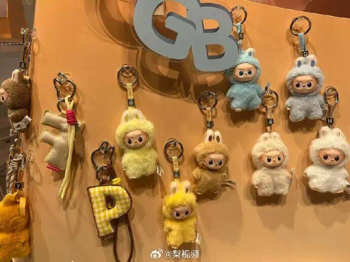 克里斯恬桑德vs白兰恩_卖爆了！60秒全部售罄！直播间10分钟涌入150万人克里斯恬桑德vs白兰恩，付款都卡顿……