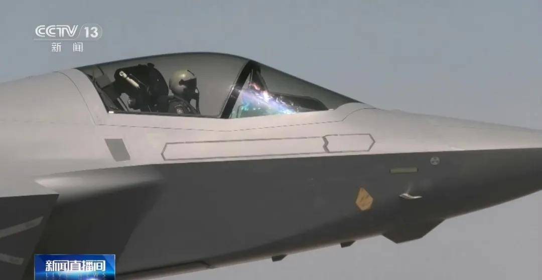 国际友谊赛U19_中国歼-35最新画面国际友谊赛U19!6枚中距弹、隐藏登机梯首次曝光!