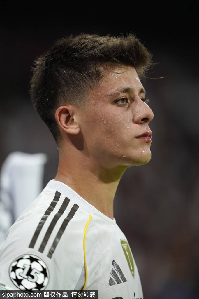 皇冠信用在线开户_姆巴佩倒下震惊足坛：皇马核心伤情成谜皇冠信用在线开户，世界杯预选赛或受影响