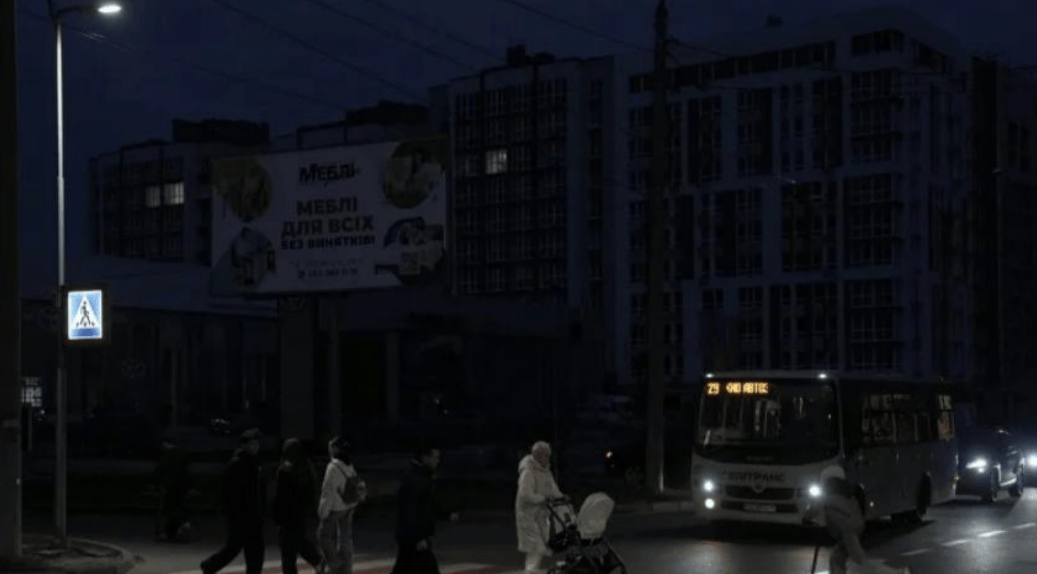 皇冠信用网会员开户申请_乌克兰全境大停电皇冠信用网会员开户申请，俄军核打击前最后警告，连续发射多枚“全球禁止”导弹！