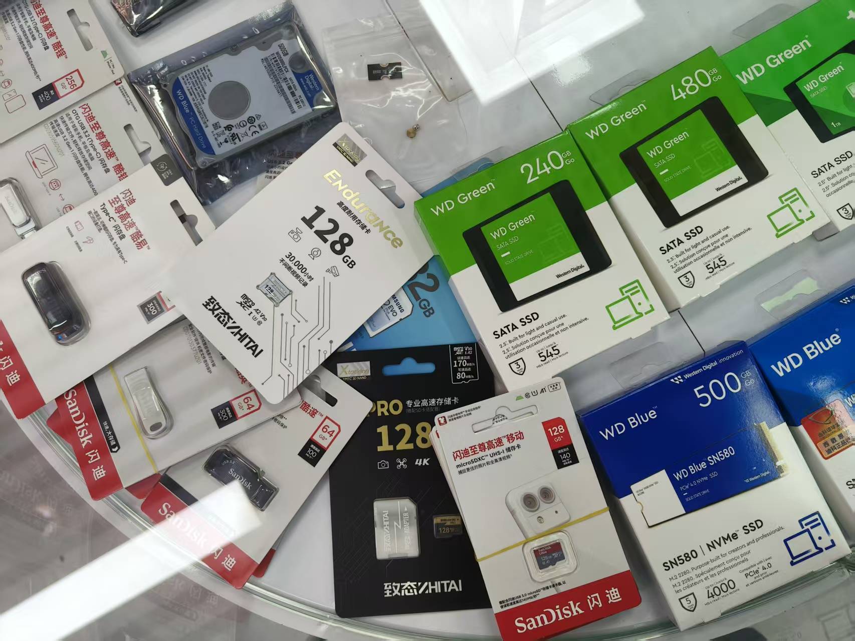 皇冠信用网最高占成
_“一天一个价”!实探深圳华强北皇冠信用网最高占成
,固态硬盘价格已翻倍