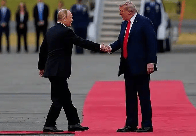 皇冠网址_特朗普暗示中俄“共治天下”皇冠网址，入局之前必须谨慎