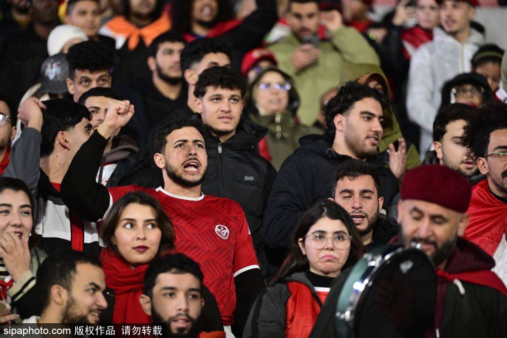 皇冠hga035
_王钰栋的任意球时刻:一脚未能改写比赛的命运