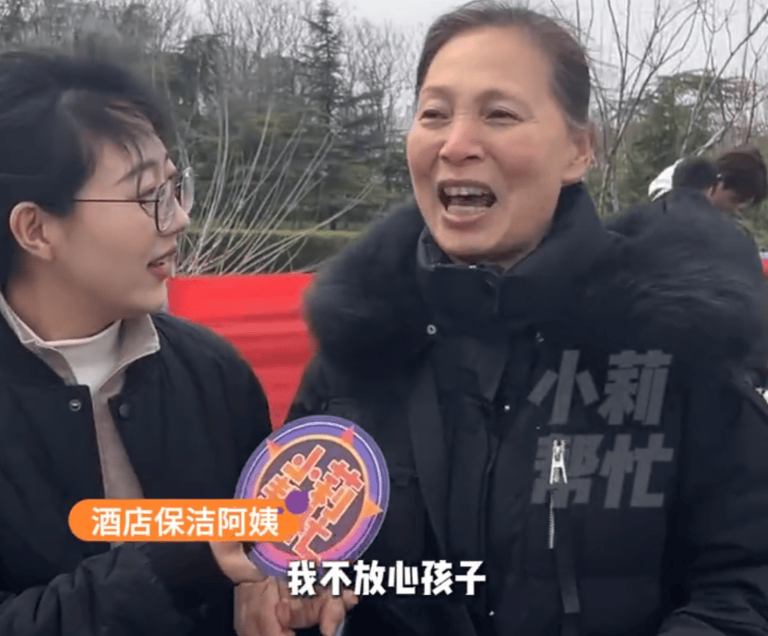 怎么申请皇冠信用网_河南6岁男童被25岁妈妈“遗忘”酒店半月！酒店工作人员自发当起“临时妈妈”怎么申请皇冠信用网，妈妈终于现身，孩子紧抱不愿松手！网友：希望以后被善待